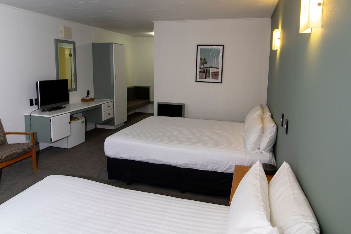 Sängtillbehör av högsta kvalitet, individuell inredning och skrivbord