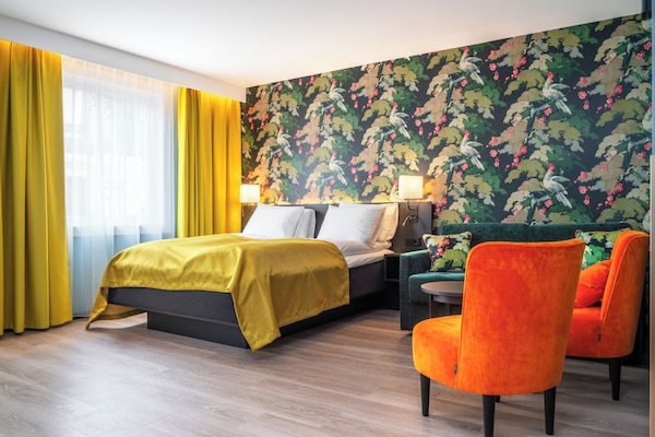 Quarto empresarial, para não fumantes | Roupas de cama antialérgicas, frigobar, cofres nos quartos