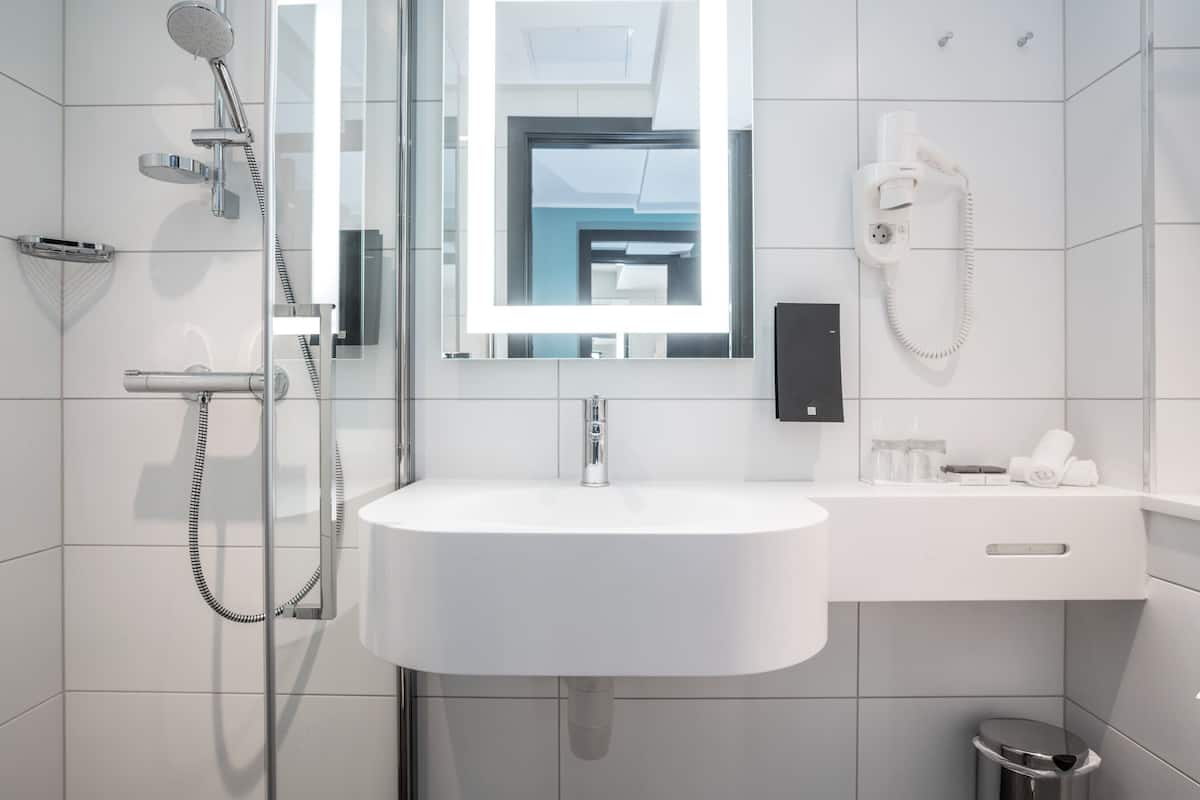 hypo-allergenic bedding, minibar, in-room safe, individually decorated