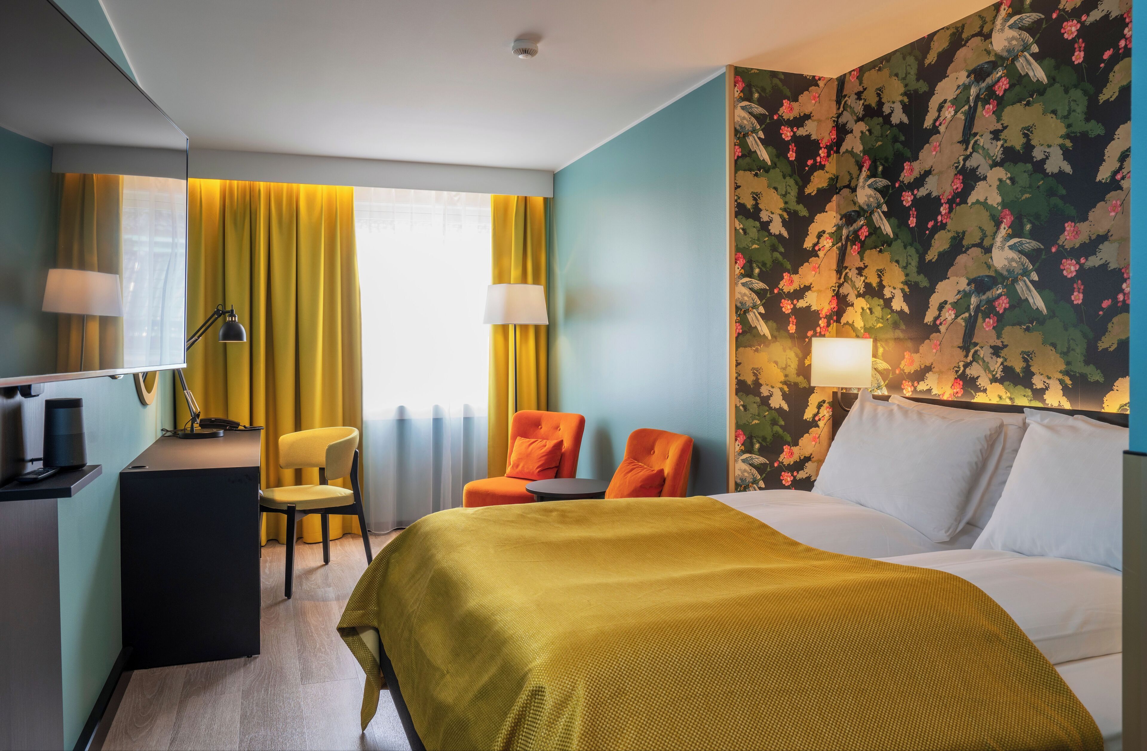 スタンダード ダブルル ーム 禁煙 | 低刺激性寝具、ミニバー、セーフティボックス (室内)、客室ごとに異なる装飾