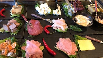 Free daily buffet breakfast