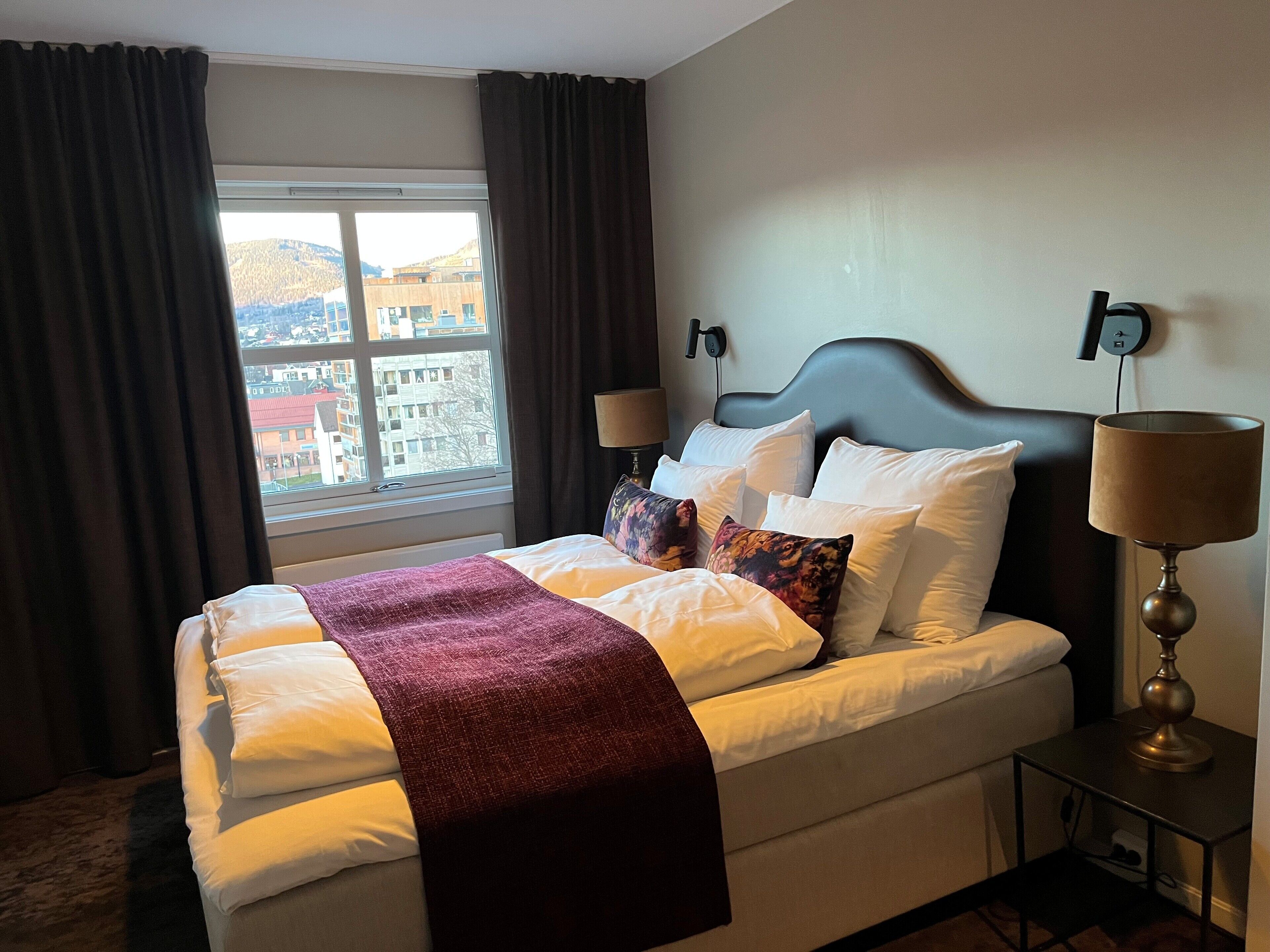 Juniorsuite med badstu | Down comforters, pillowtop beds, individually decorated