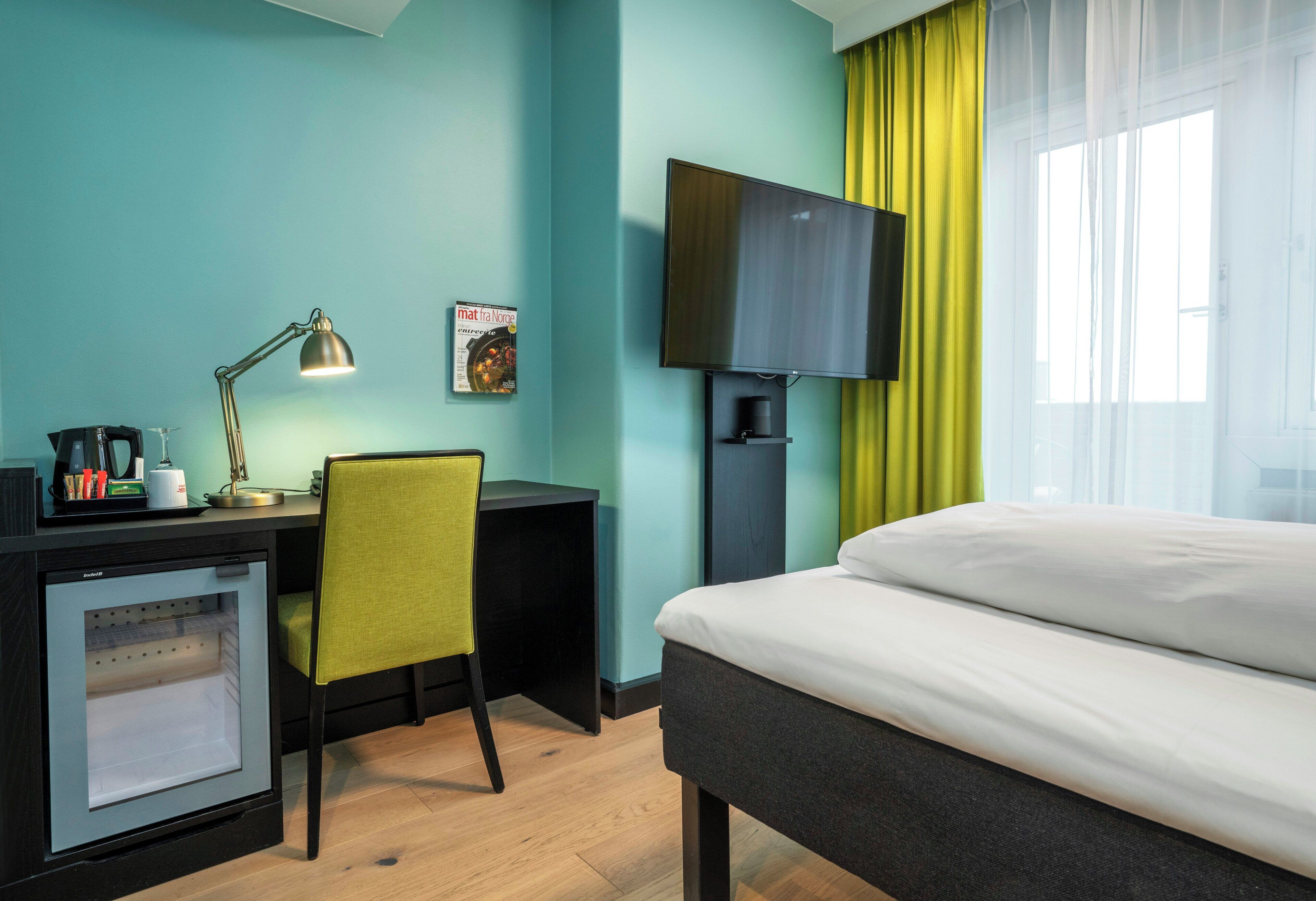 Standard Single Room, Non Smoking | Peralatan tempat tidur premium, tilam berlapik, bar mini 