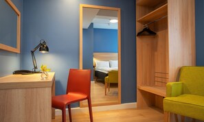 Family Room, 2 Twin Beds, Non Smoking (Standard) | Premium bedding, pillowtop beds, free WiFi, bed sheets - Thon Hotel Astoria (Oslo)