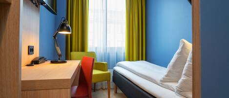 Standard-Einzelzimmer, Nichtraucher | Hochwertige Bettwaren, Pillowtop-Betten, kostenloses WLAN, Bettwäsche