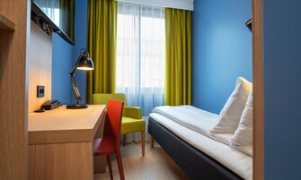 Ropa de cama de alta calidad, colchones con pillow-top y wifi gratis 