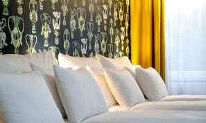Junior Suite, Non Smoking | Premium bedding, minibar, desk, blackout curtains