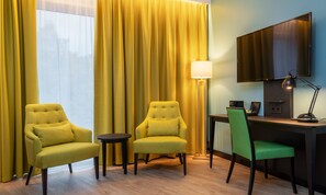 Business Room, Non Smoking | Premium bedding, minibar, desk, blackout drapes - Thon Hotel Linne (Oslo)