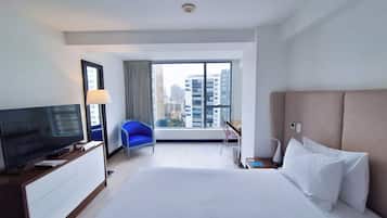 Ropa de cama de alta calidad, colchones con pillow-top y minibar