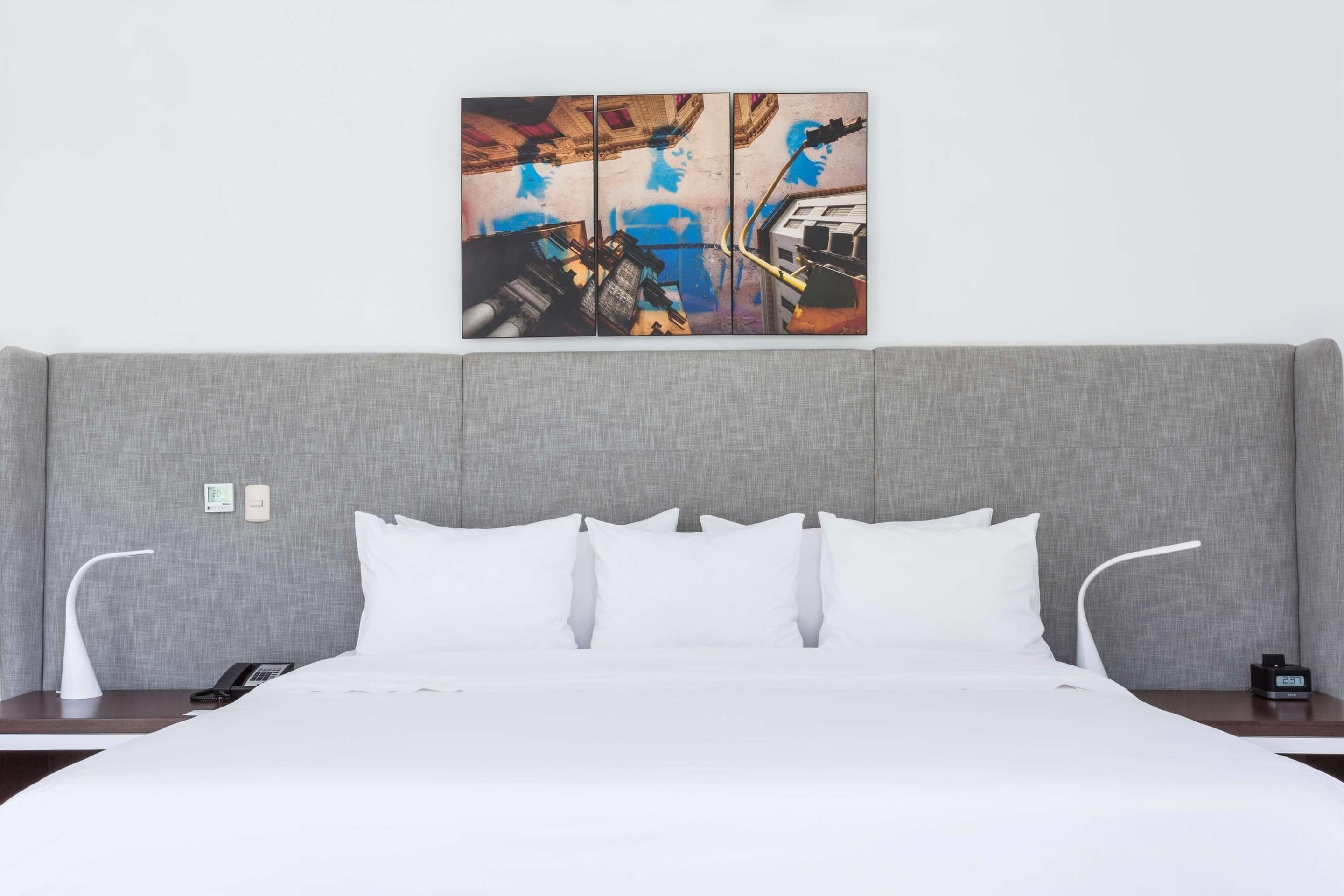 premium room, 1 king bed, non smoking | premium bedding, pillow-top beds, minibar, in-room safe