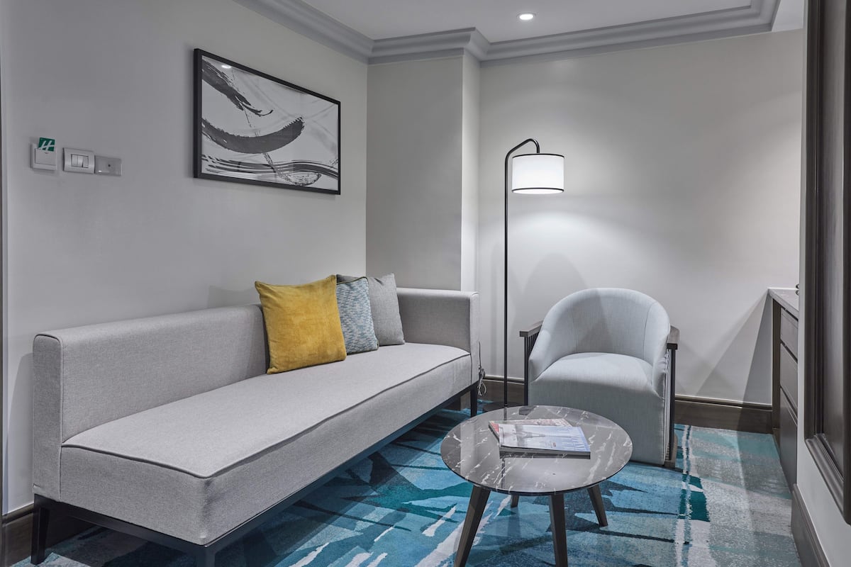 Ropa de cama de alta calidad, edredón y minibar