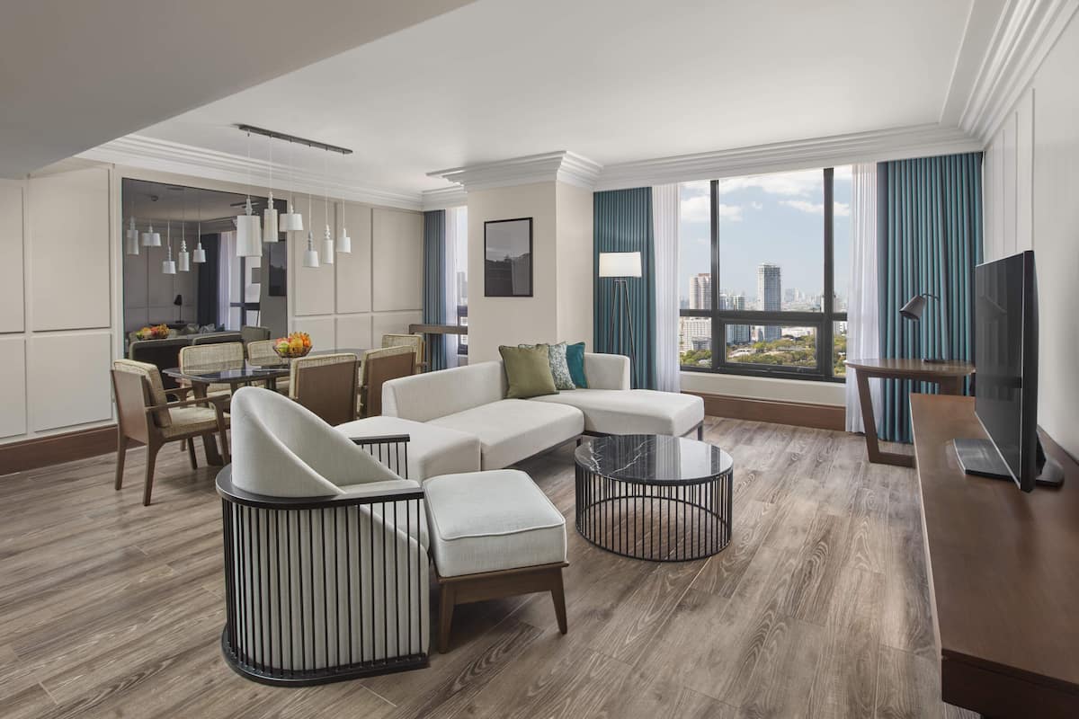 Suite, 2 habitaciones | Ropa de cama de alta calidad, edredón y minibar