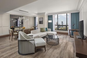 Suite, 2 Bedrooms | Premium bedding, down comforters, minibar, in-room safe - Holiday Inn & Suites Manila Galleria by IHG (Pasig)