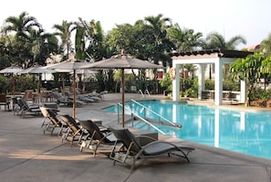 Utomhuspool