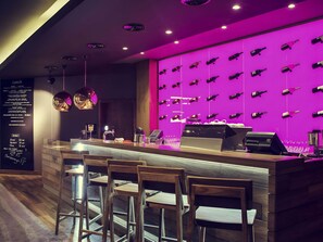 Lunch, dinner, brunch served; international cuisine 