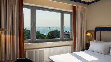 Desk, iron/ironing board, rollaway beds, free WiFi