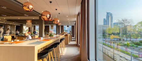 Daily buffet breakfast (PLN 80 per person)