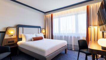 Escrivaninha, ferros/tábuas de passar roupa