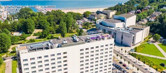 格丁尼亞美居酒店