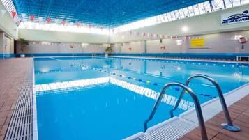 1 bilik tidur, meja, seterika/papan seterika