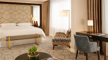 Junior Suite, 1 Bedroom | Hypo-allergenic bedding, minibar, in-room safe, desk