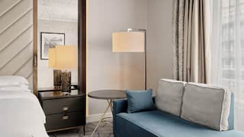 Apartment, 1 Bedroom, Non Smoking | Hypo-allergenic bedding, minibar, in-room safe, desk