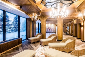 Behandlungsräume für Paare, Sauna, Whirlpool, Dampfbad