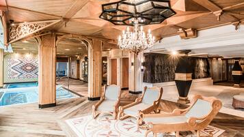 Couples treatment rooms, sauna, hot tub, steam room, Turkish bath