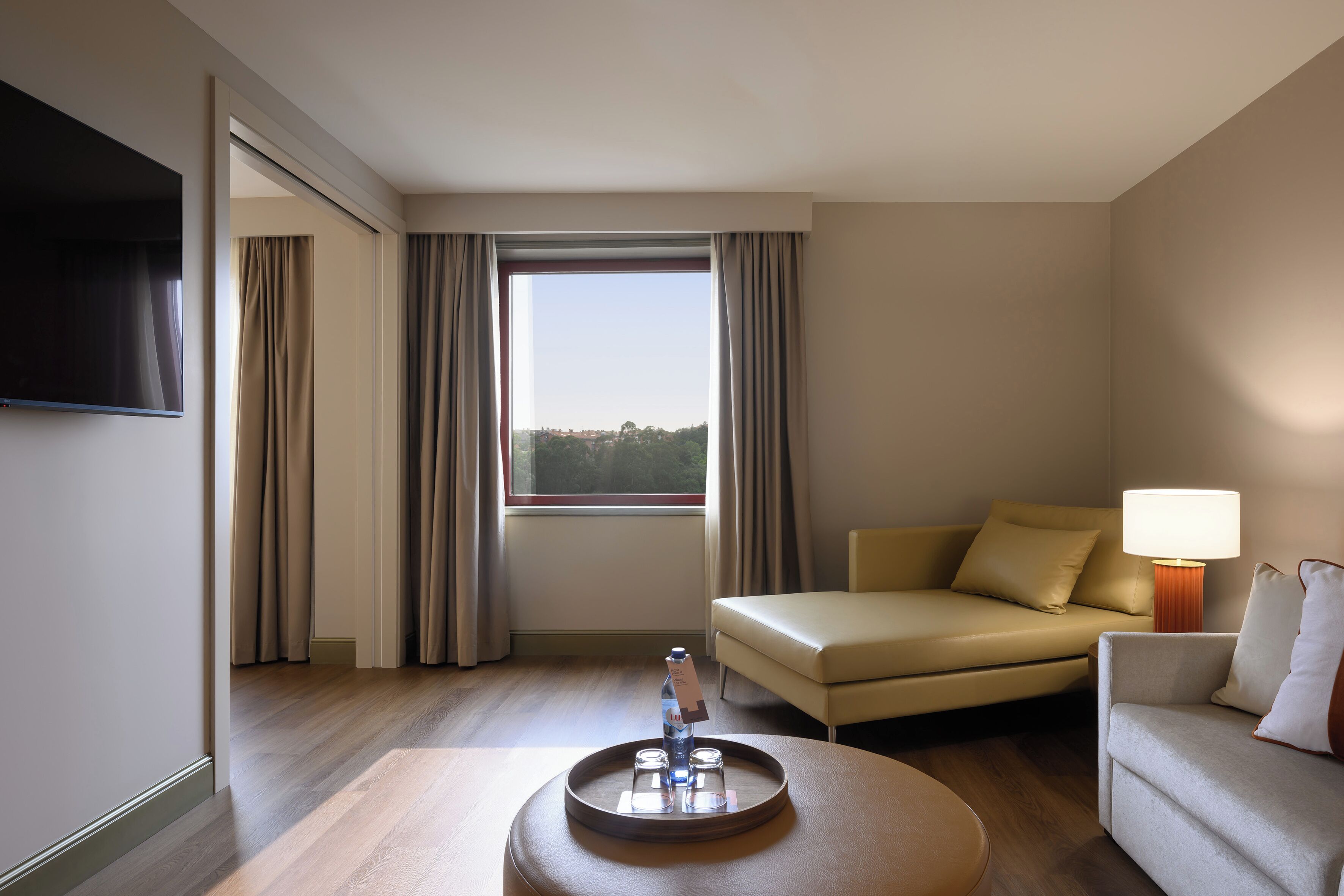 junior suite | 1 bedroom, hypo-allergenic bedding, minibar, in-room safe