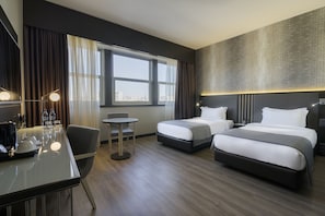 Minibar, in-room safe, soundproofing, free WiFi