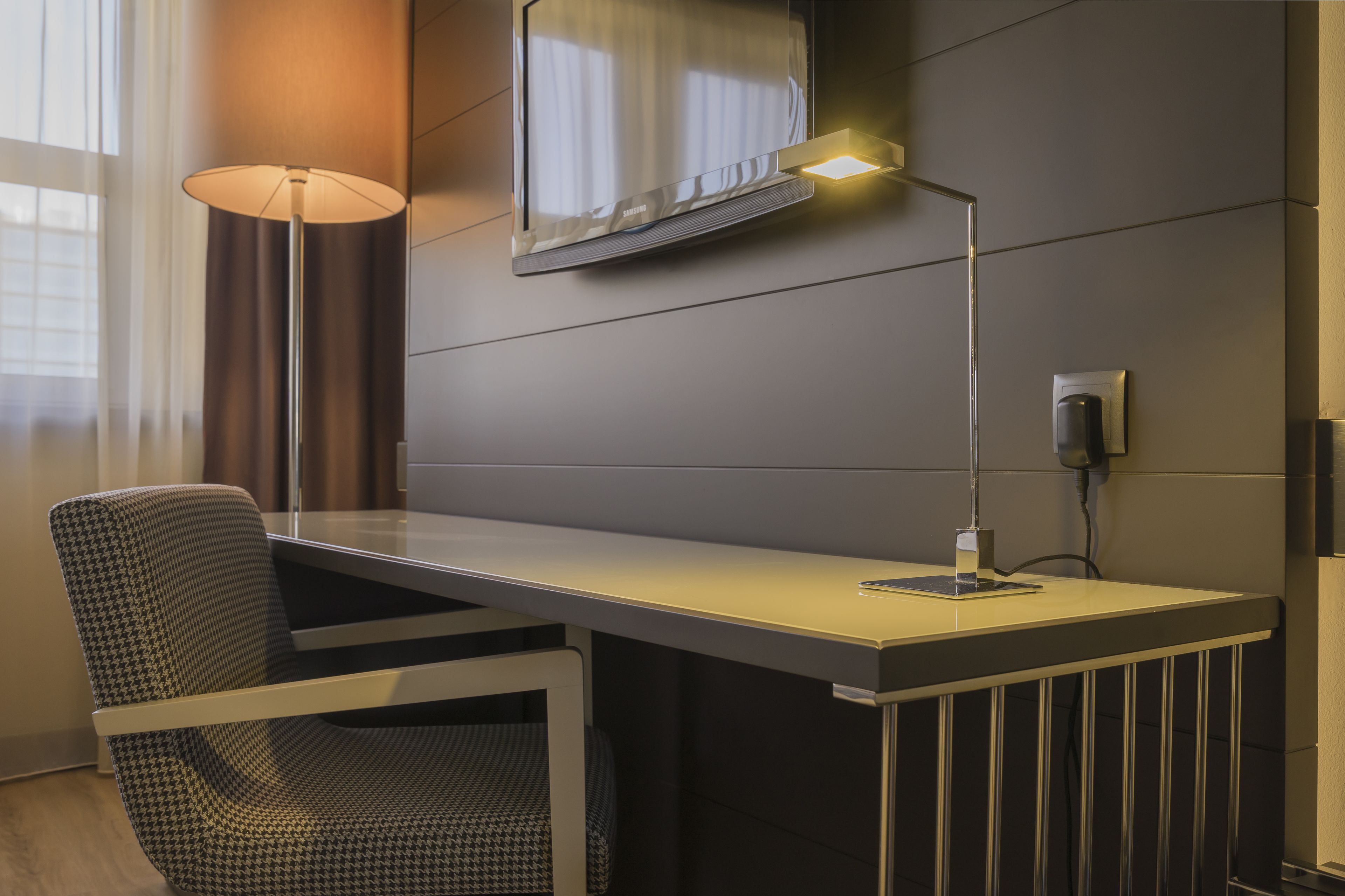 prestige twin room | minibar, in-room safe, soundproofing, free wifi