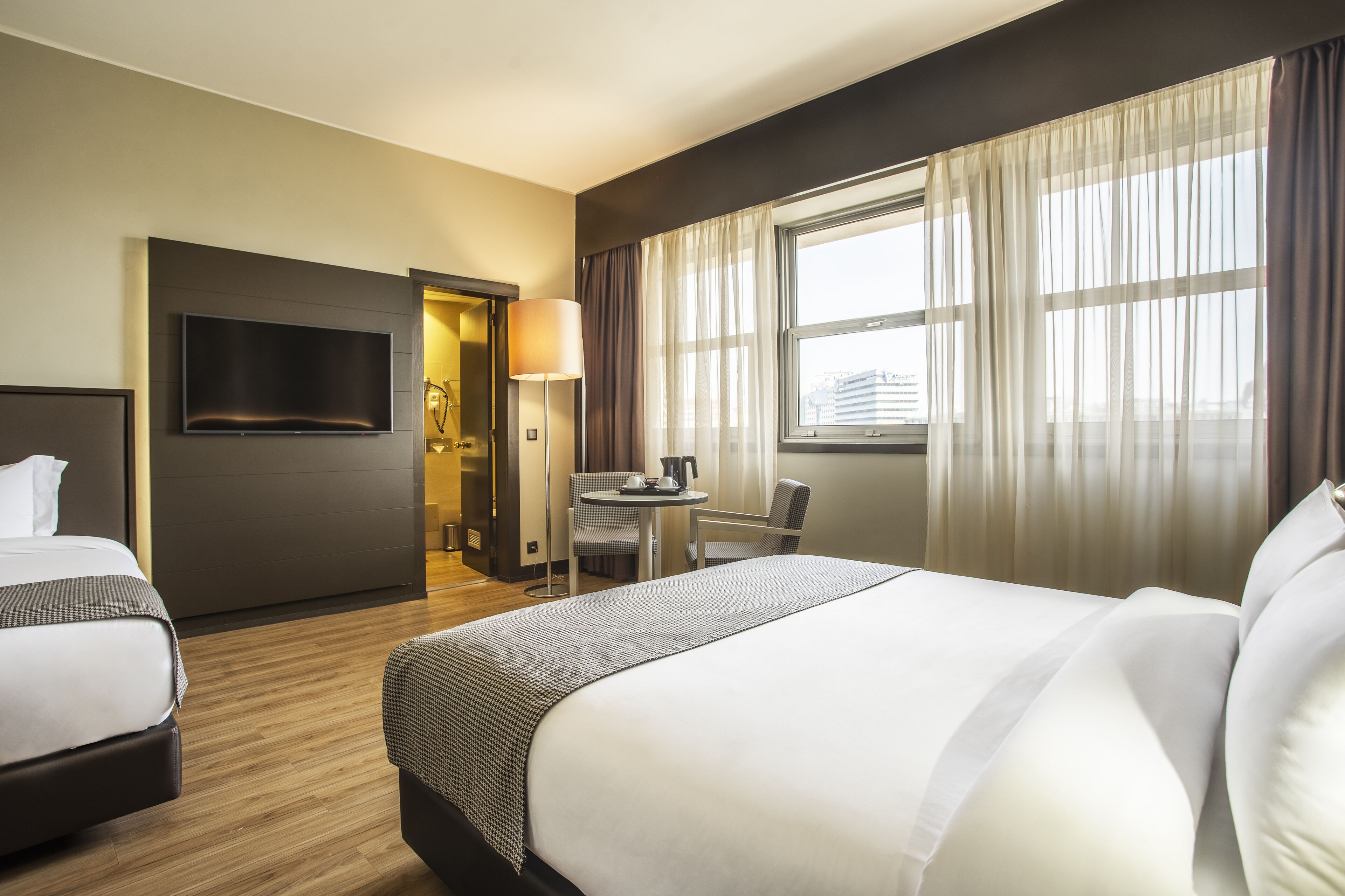 comfort plus room | minibar, in-room safe, soundproofing, free wifi