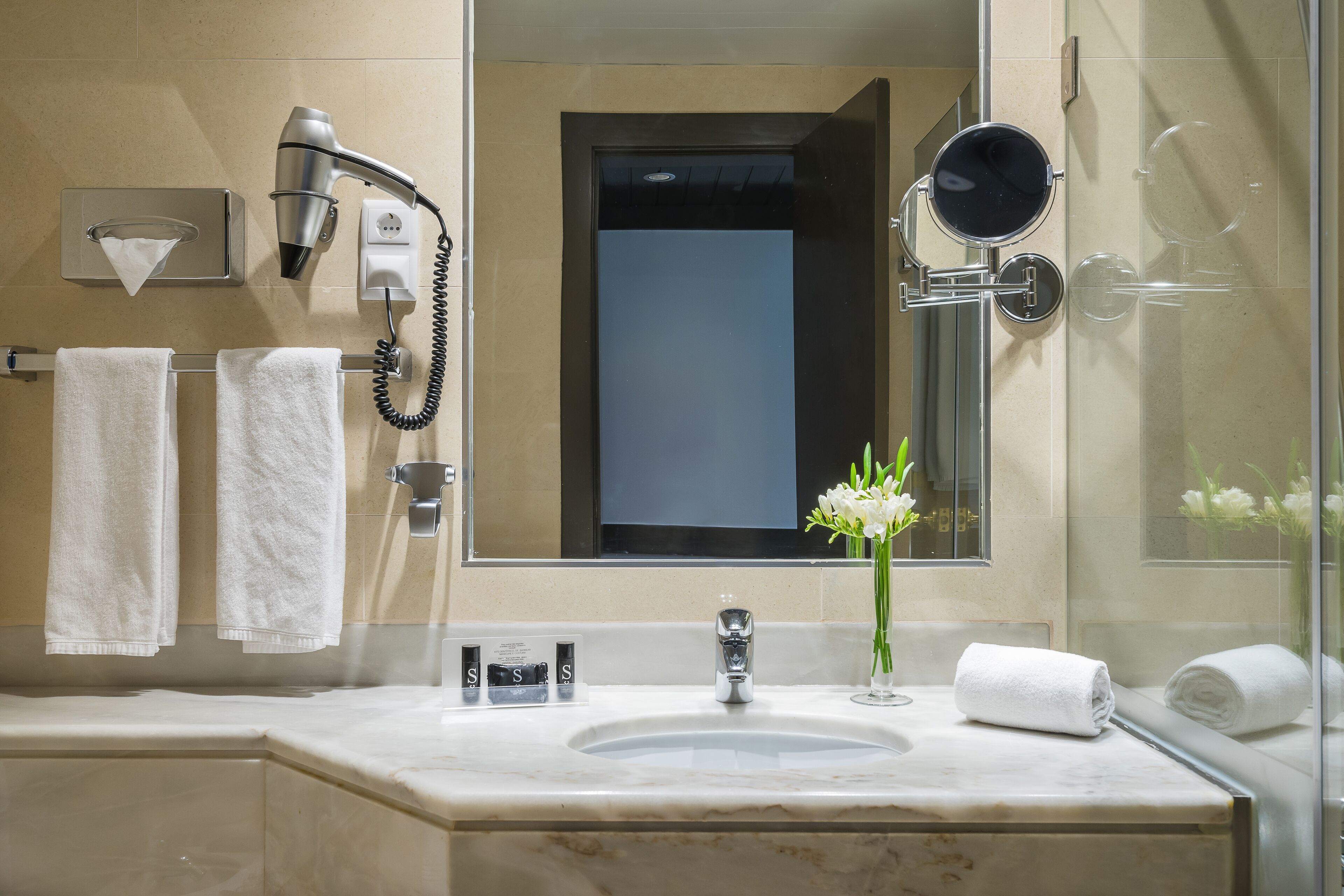 comfort double or twin room | bathroom | hair dryer, towels