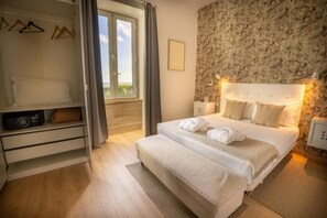 高級客房 | 迷你吧、客房內保險箱、隔音、折疊床/加床