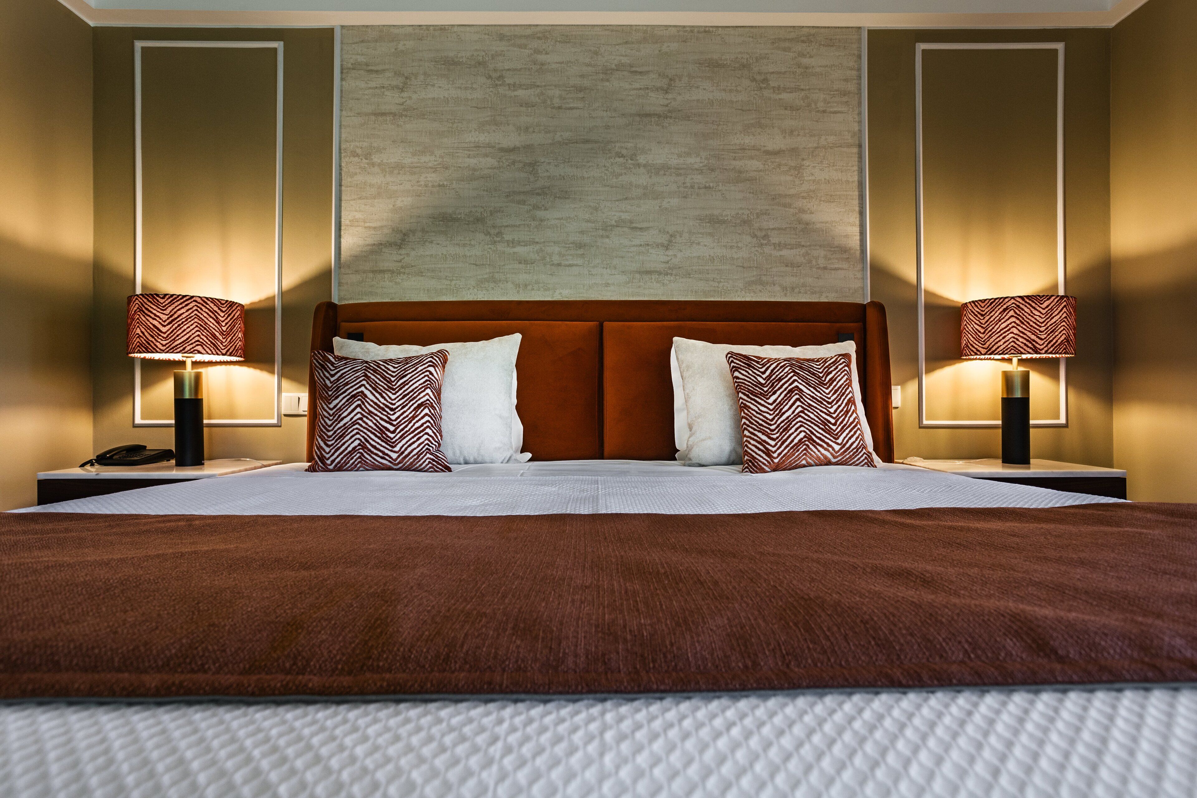 superior double room | minibar, in-room safe, individually decorated, individually furnished