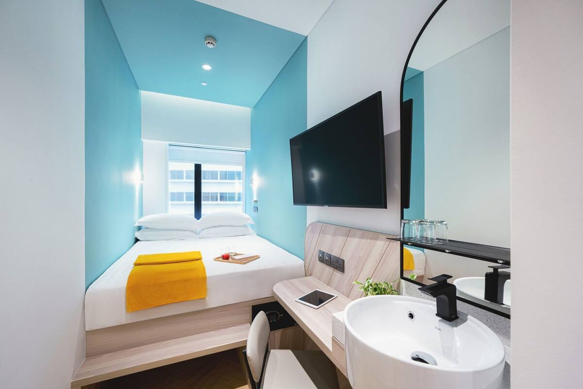 Minibar, in-room safe, desk, laptop workspace