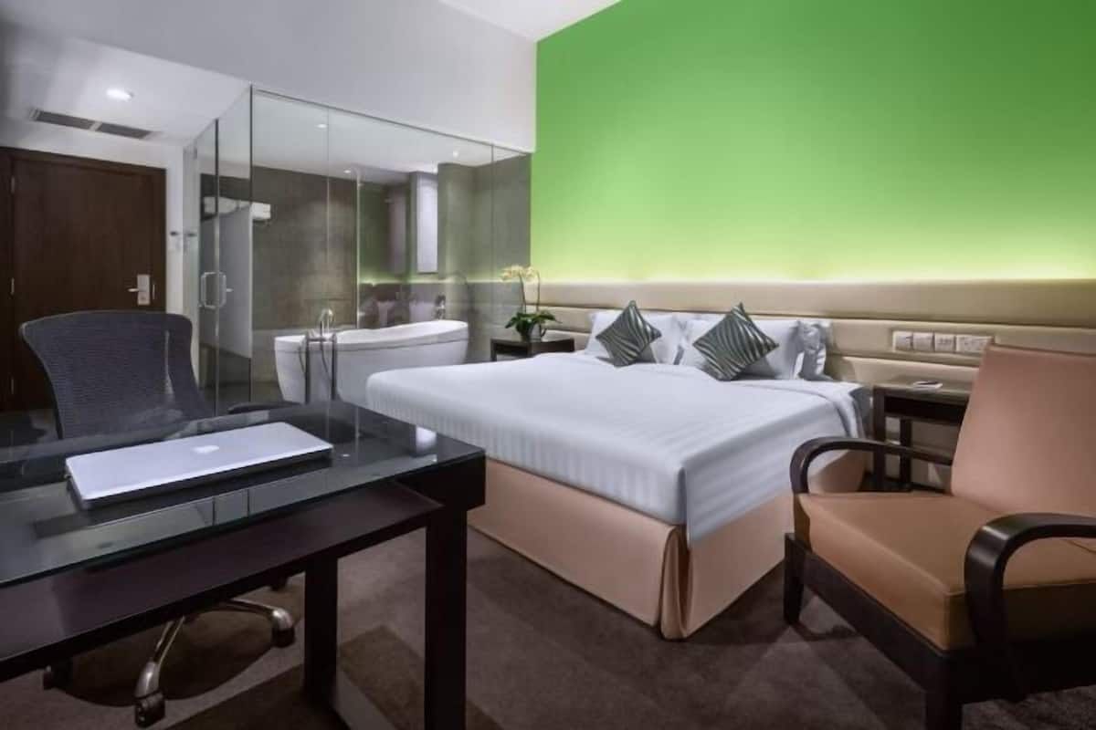 1 habitación, minibar, caja de seguridad en la habitación y escritorio