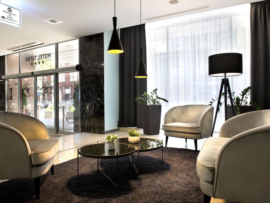 Coin salon dans le hall