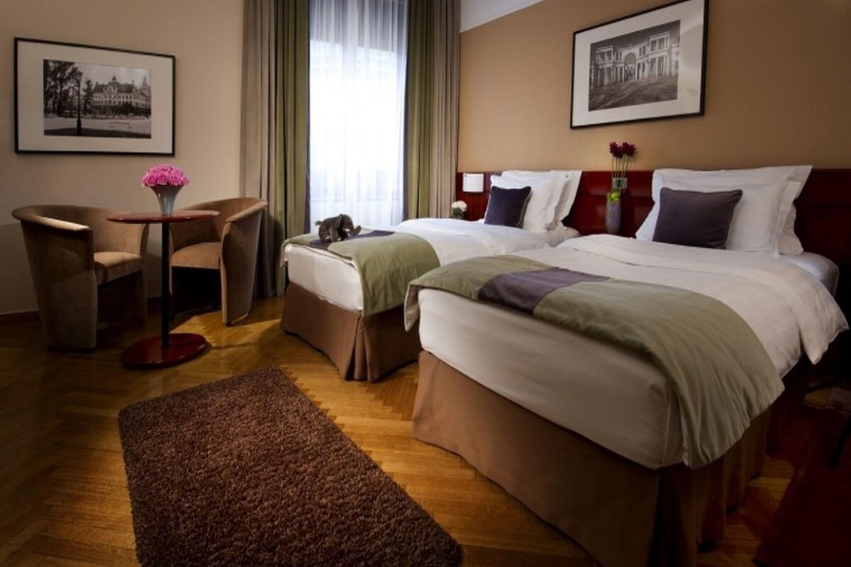 Comfort kamer, 2 eenpersoonsbedden | Lakens van Egyptisch katoen, luxe beddengoed, donsdekens
