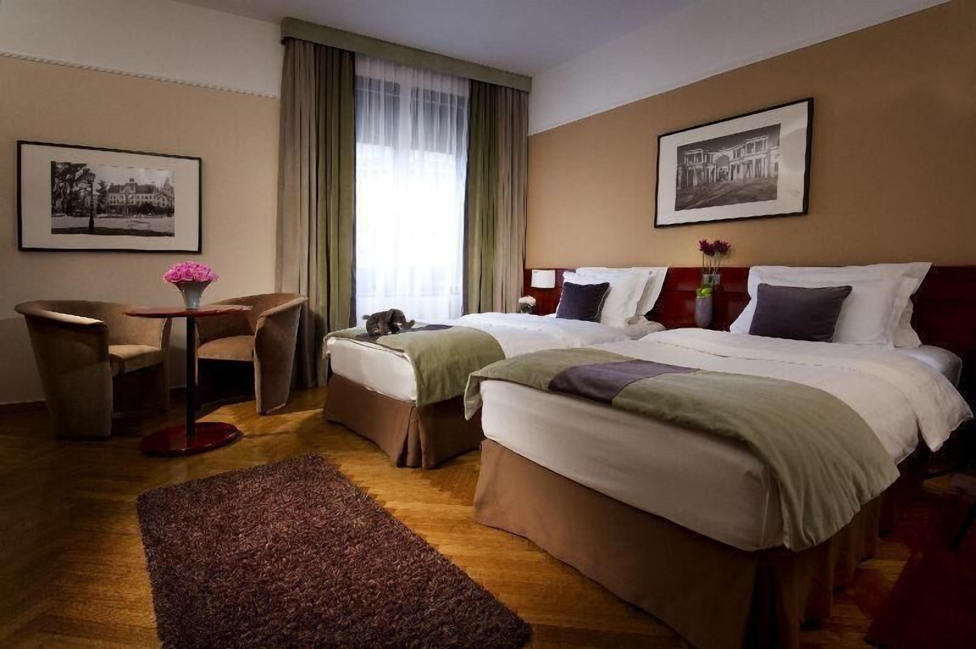 Egyptian cotton sheets, premium bedding, down duvets, in-room safe