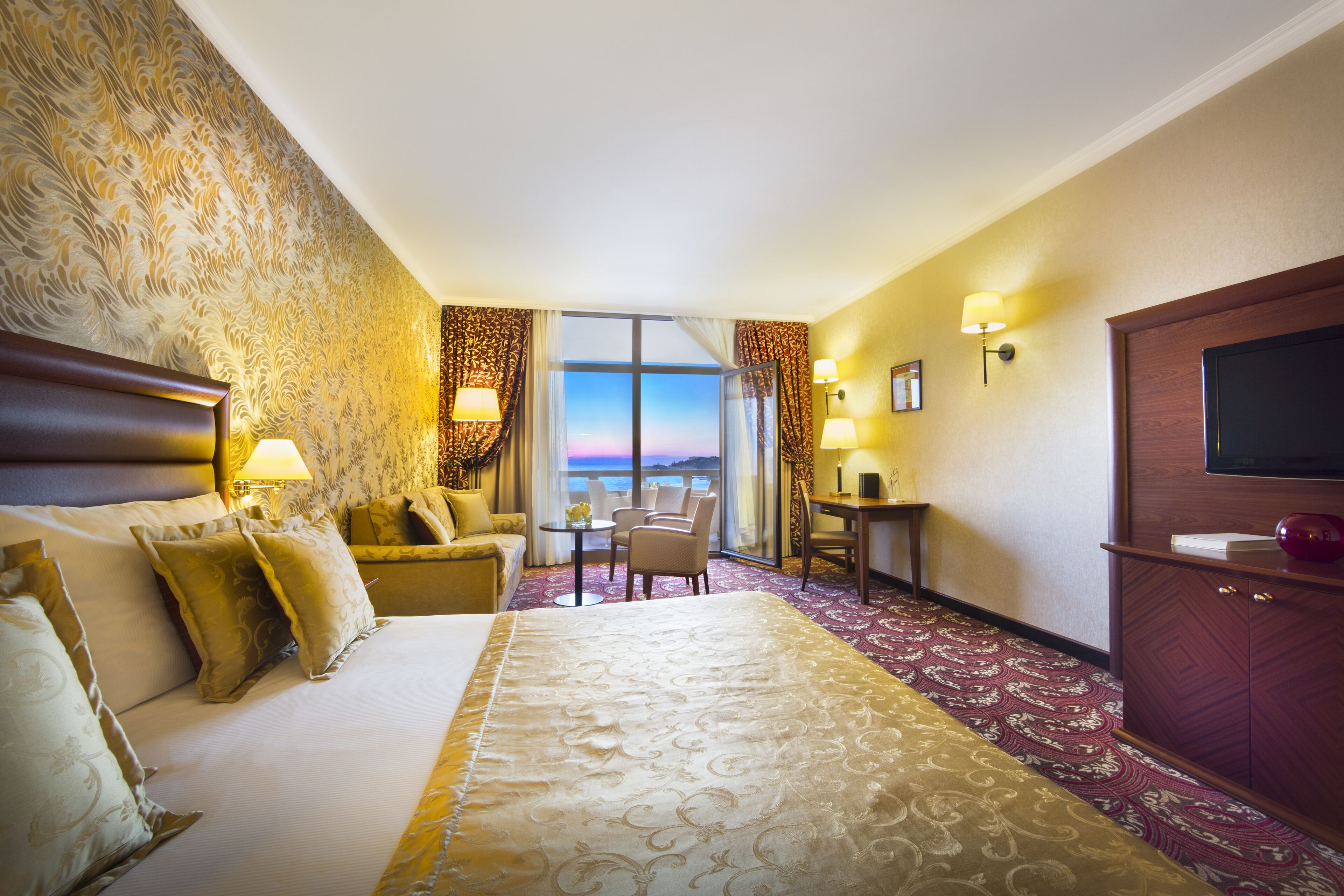 comfort double room, 1 king bed with sofa bed, balcony, sea view | minibar, in-room safe, desk, blackout curtains