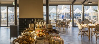 Victoria and Alfred Hotel by NEWMARK