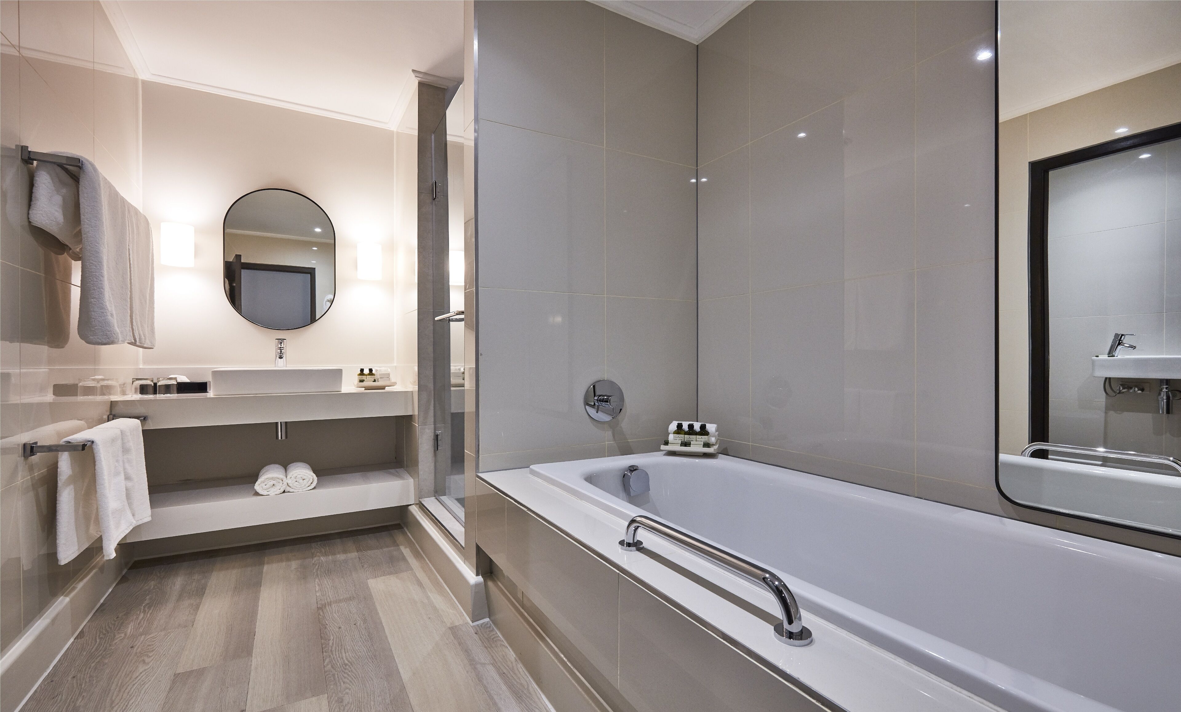 loft, 1 king bed | bathroom | combined shower/bathtub, designer toiletries, hair dryer, bathrobes