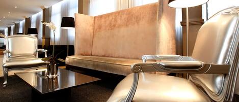 Khu lounge executive