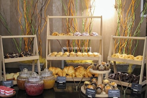 Daily buffet breakfast (EUR 14 per person)