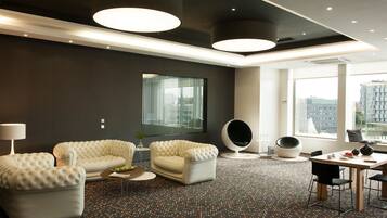 Sala de estar en el lobby