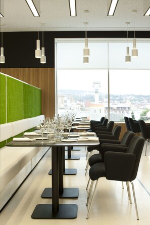 2 restaurants, Mediterranean cuisine