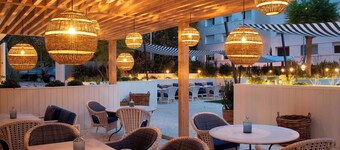 AC Hotel Victoria Suites by Marriott