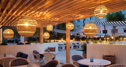 AC Hotel Victoria Suites by Marriott