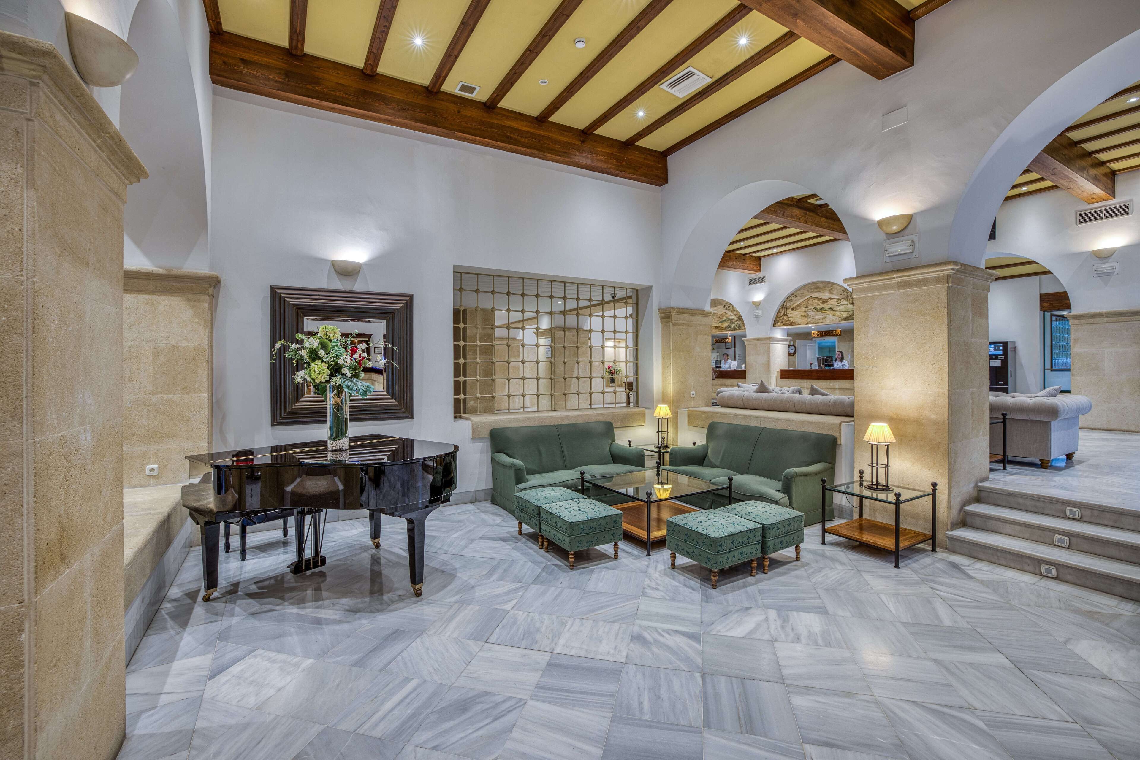 32-inch tv with cable channels